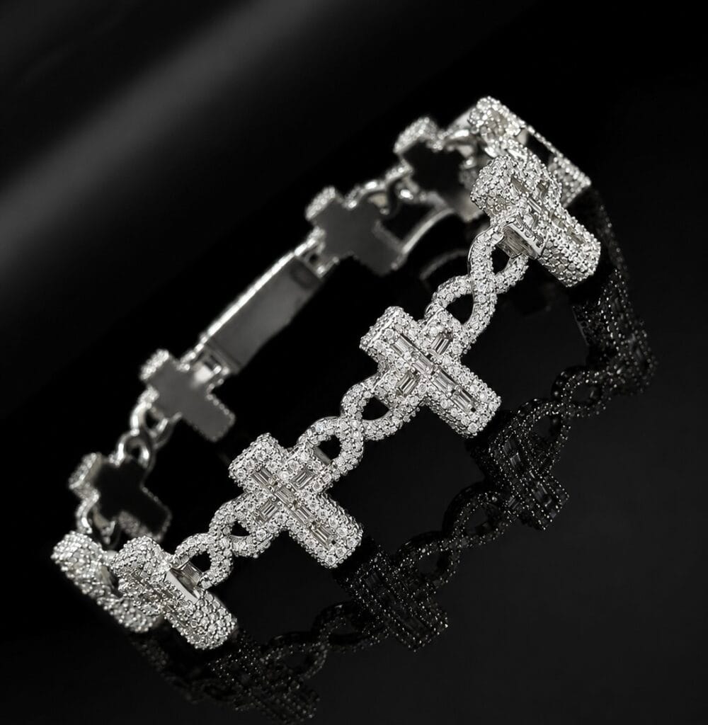 Privé Baguette Cross Bracelet