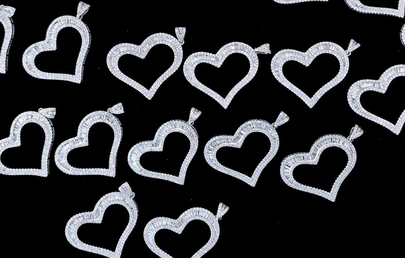 Amour Diamond Necklace - Image 4